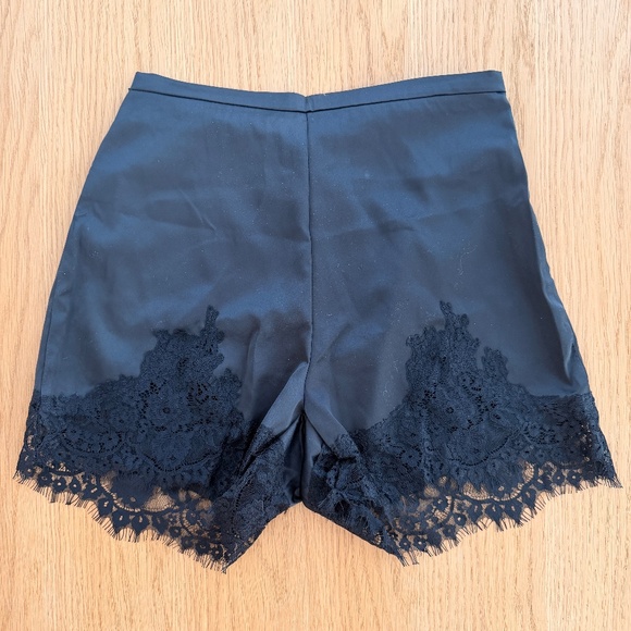Lace Trimmed Satin Shorts - Set of 2 - Size S - Picture 4 of 5